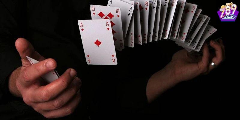 Cách nhận diện dấu hiệu xào bài gian lận